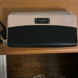 Kate spade double zipper wristlet